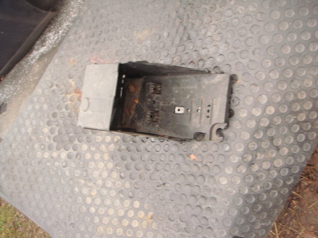 фото №1, Основание корпус аккумулятор ford mondeo mk4 org.