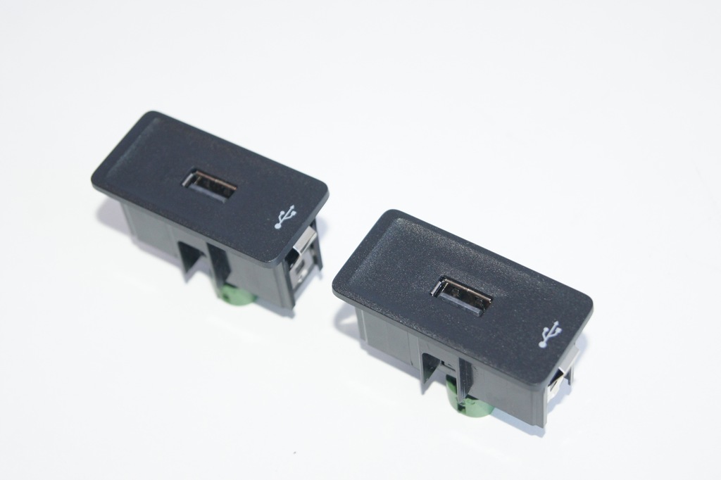 фото №1, Gd touareg iii 760 разъём port usb 9p1035222b