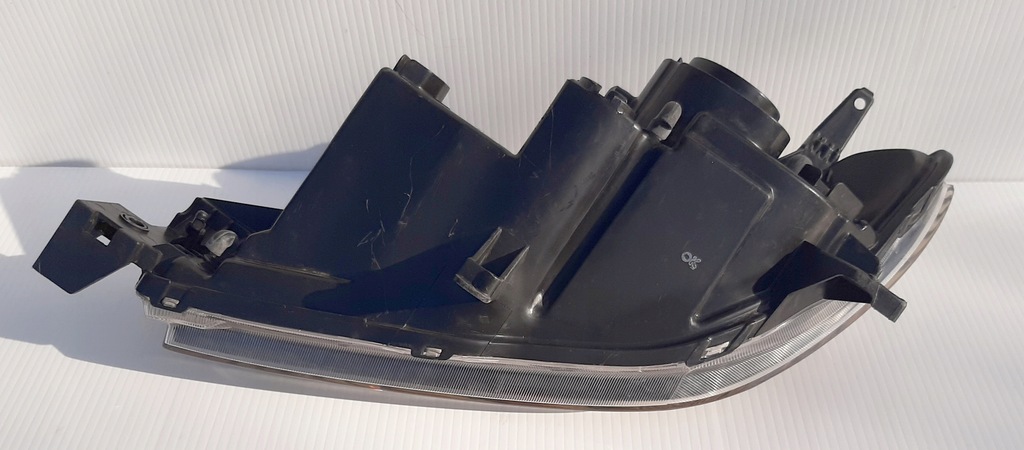 фото №6, Фара лампа перед правий sedan mazda 3 iii 03--