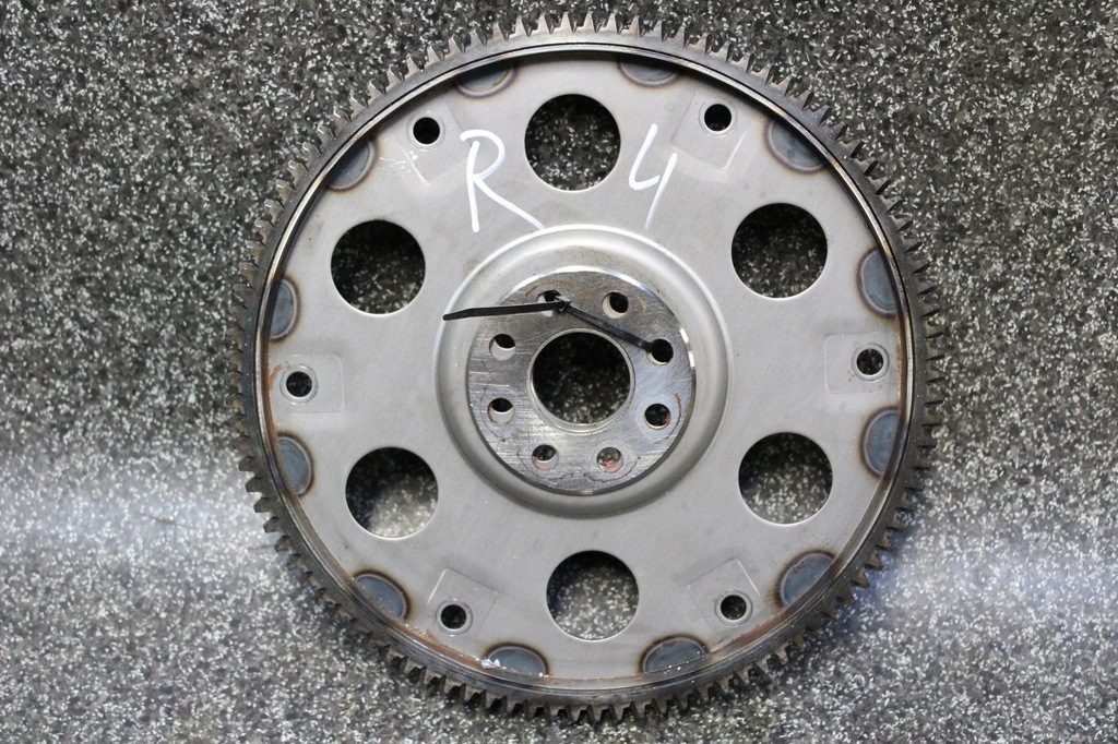 фото №1, Rav4 iv 13r- 2.2 d-cat 2ad колесо маховик автоматическая коробка передач