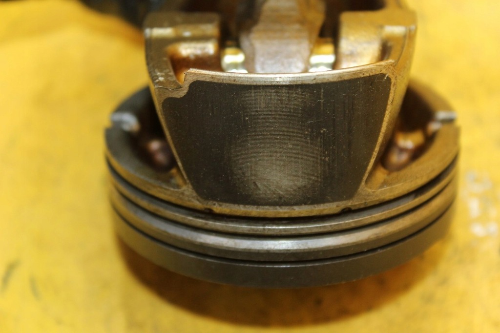 фото №4, Поршень поршни шатун шатун a3 8p 2.0 fsi axw 06bh