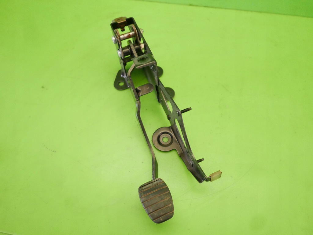 фото №8, Педаль гальма renault scenic ii phi 1.5 dci 03-06