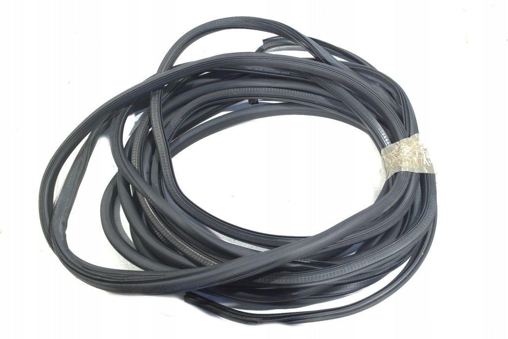 фото №1, Vw caddy lift iv прокладка кузовна ліва задня