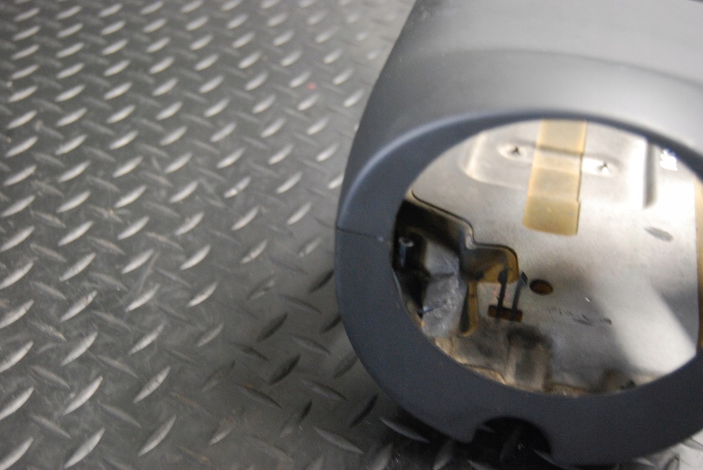 фото №4, Корпус колонки кермового audi a8 d3 4e0951598