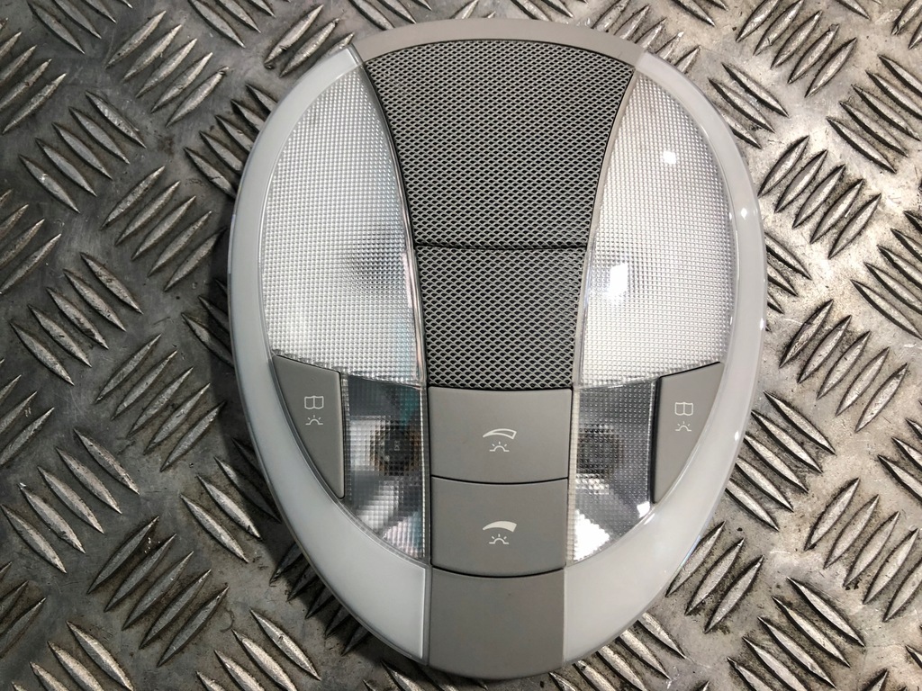 фото №1, Mercedes w219 cls освещение кабины лампа задняя