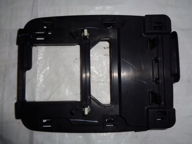 фото №1, Renault clio iv hb рамка заглушка защита