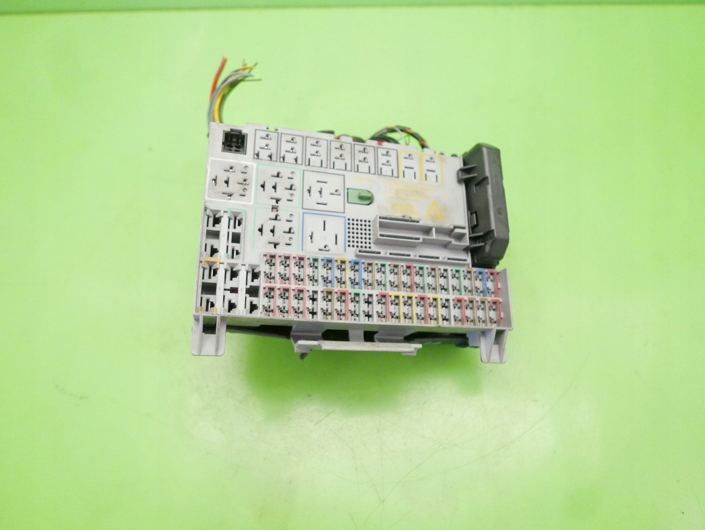 фото №1, Коробка запобіжників opel astra ii g 1.7 dtl 98-