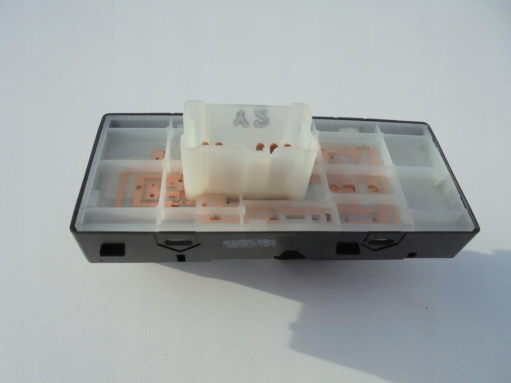 фото №6, Nissan micra k14 переключатель выключатель стекло