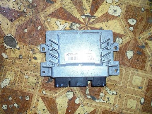 фото №1, Renault бортовий комп'ютер s120200113a