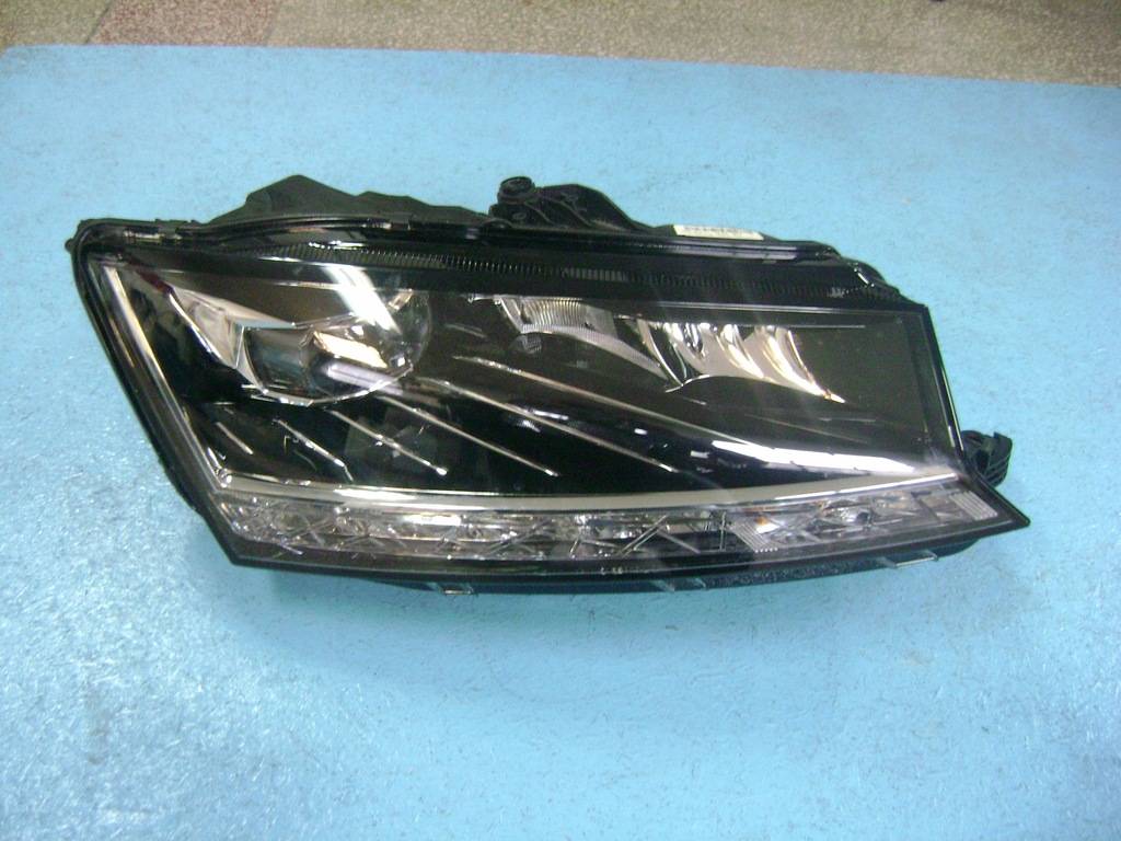 фото №1, Лампа передня права skoda fabia 3lift full led