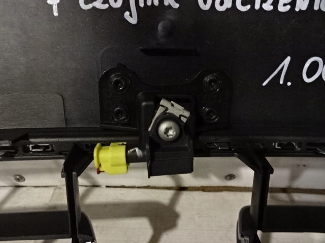 фото №8, Решітка радіатора решітка радіатора audi a3 s3 s-line оригінал +датчик