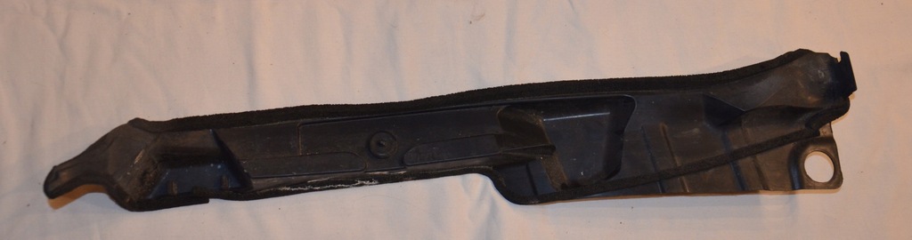 фото №1, Toyota avensis защита крыла левая