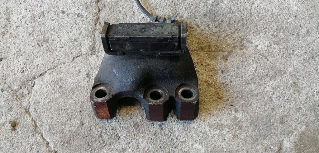 фото №1, Mazda 6 ii gh 08-12 2.2 mzr-cd кронштейн двигателя