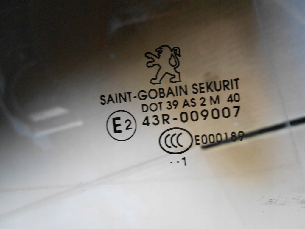 фото №2, Peugeot 3008 скло двері задня 11 r