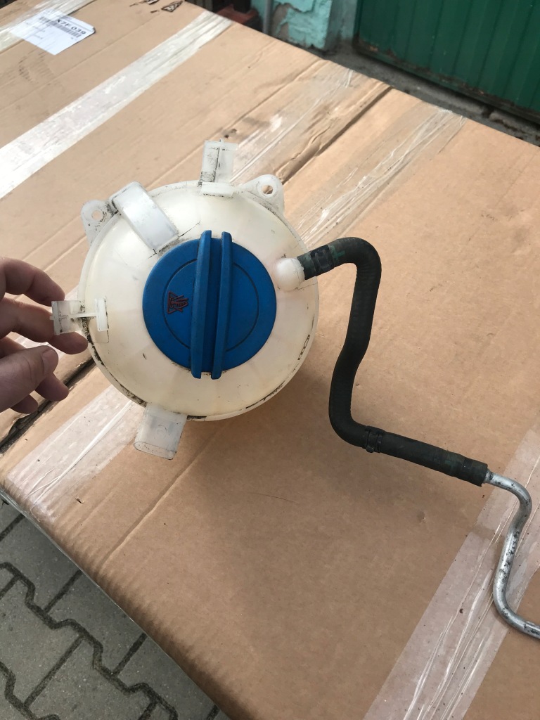 фото №4, Vw golf 5 skoda octavia ii бачок расширительный