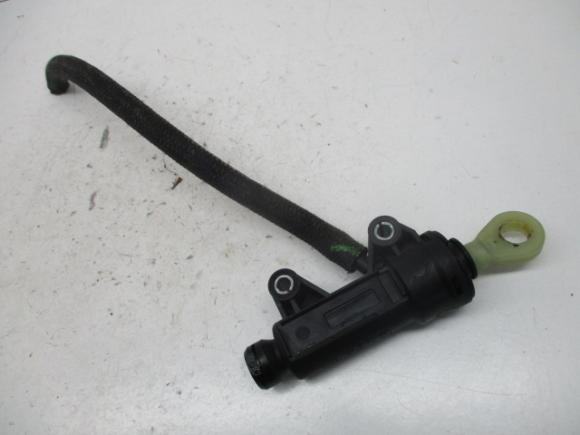 Купити Bmw e87 e90 e46 e83 e84 помпа зчеплення 6773670