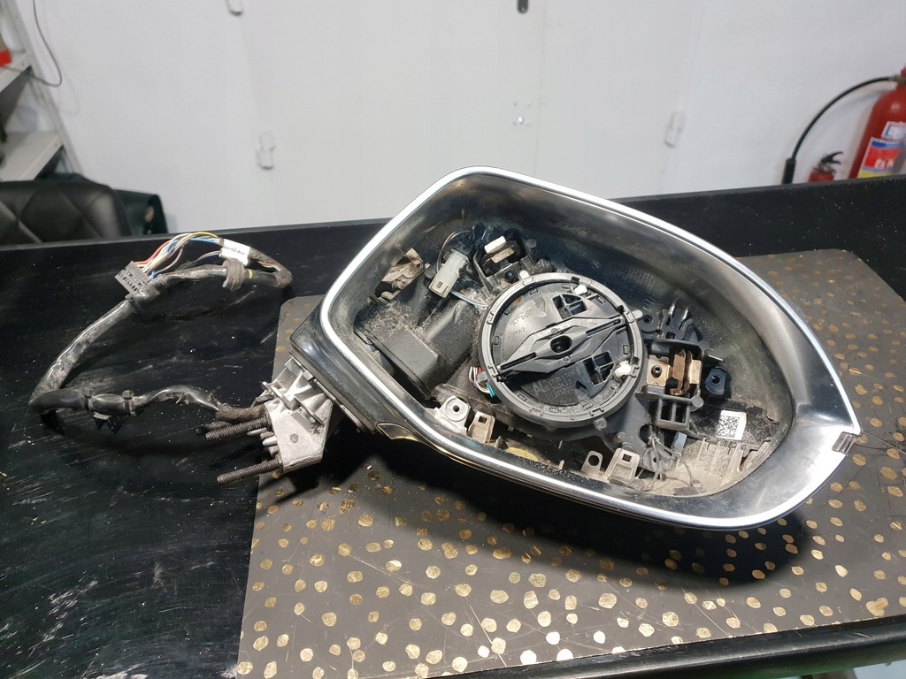 фото №1, Праве дзеркало audi s7 4g8