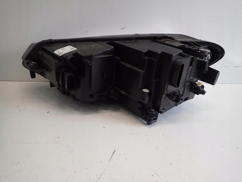 фото №5, Лампа перед правая vw touran 15- full led