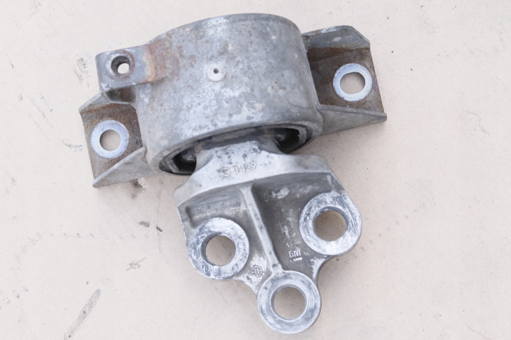 фото №1, Opel оригинальный номер 13234039 подшипниковый узел двигателя