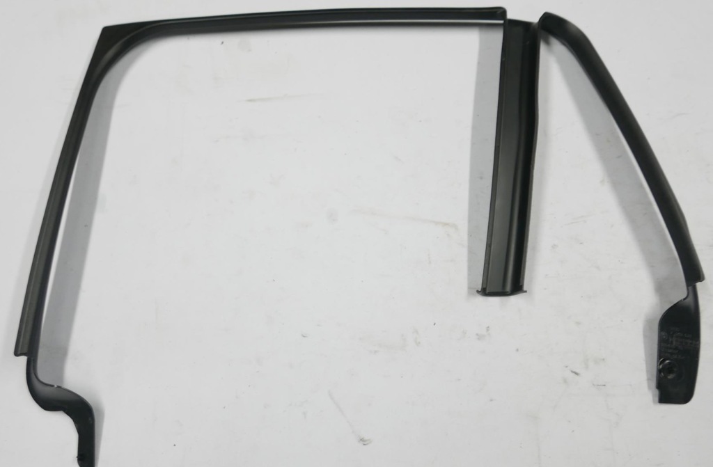 фото №4, Bmw f48 прокладка рамка двері задня ліва 7349671