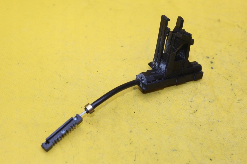 фото №1, Трос тяга замка правый перед a8 d3