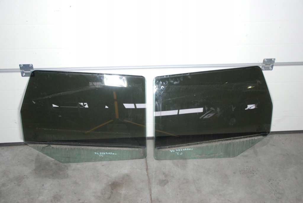 фото №1, Стекло дверь задняя l / p 07r jeep grand cherokee wk