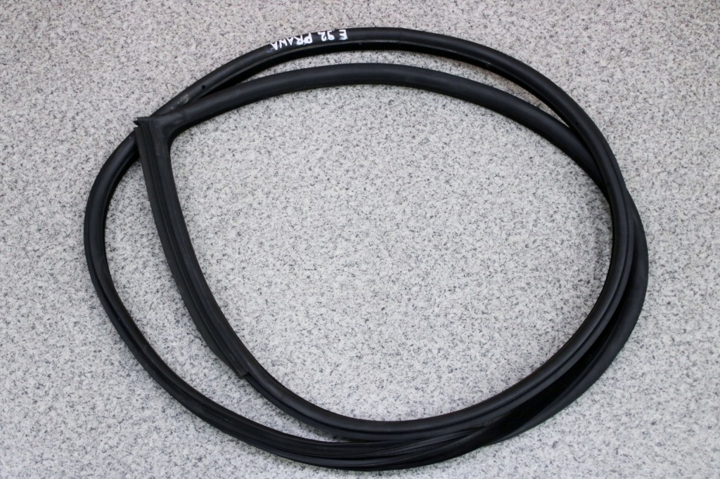 Купити Bmw e92 купе прокладка двері права 7119092