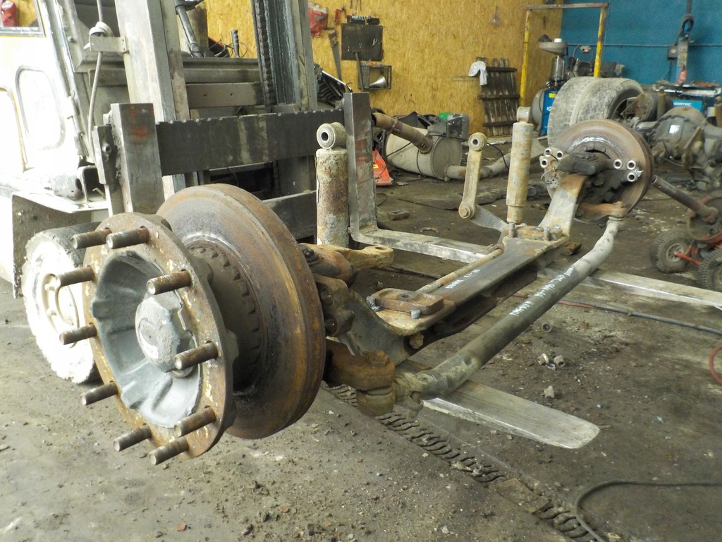 фото №2, Magnum 440 dxi ступиця правий перед 10 шпилька