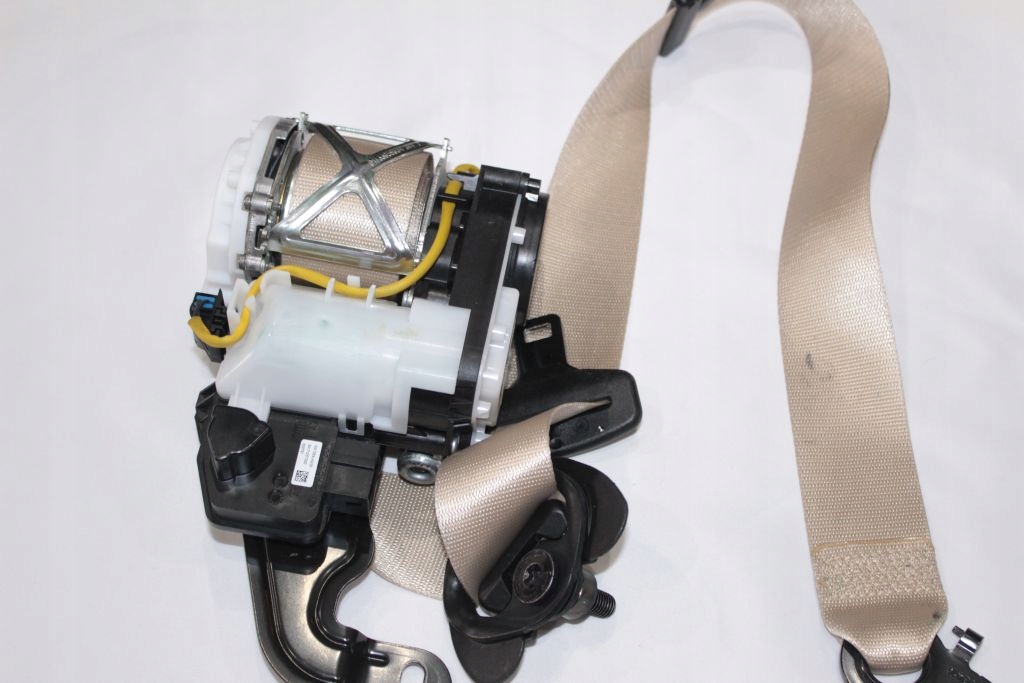 фото №8, Bmw 5 g30 g31 6 g32 ремни безопасности eu usa доводчик f90 бежевые