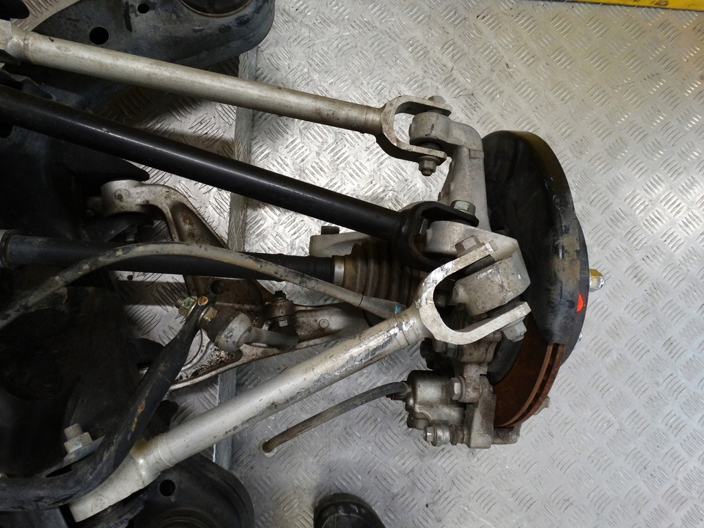 фото №13, Infiniti q50 2.0t подрамник подрамник дифференциал поворотный кулак задняя