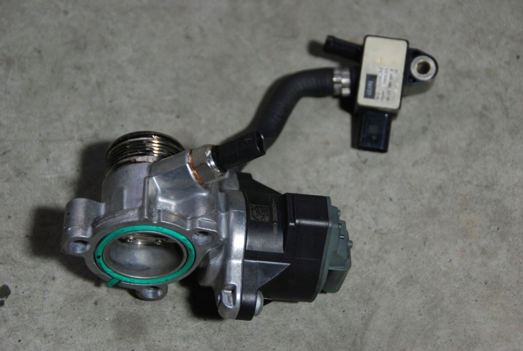 фото №1, Mercedes w213 2.2cdi 15r- клапан egr a6541400460