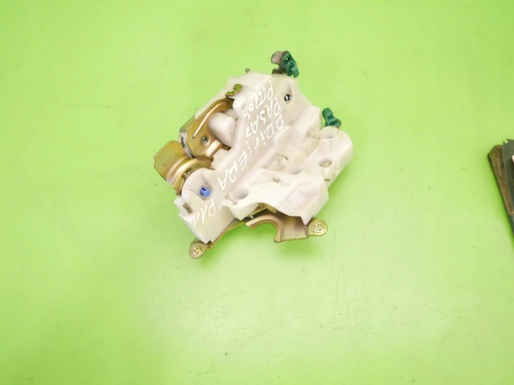 фото №4, Замок дверь правый перед nissan primera p11 wp11