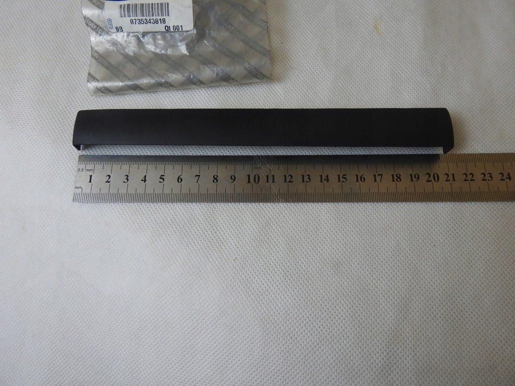 Накладка дах люк лівий задній lancia y Недорого