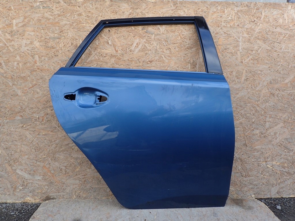 фото №1, Дверь правое задние правый задняя toyota auris ii e18 hb