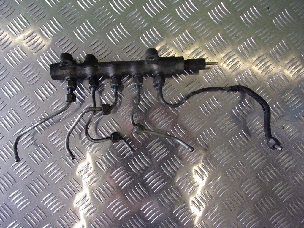 фото №1, Молдинг впрыскная трубки mazda 6 ii gh 2.2 mzr-cd 7-