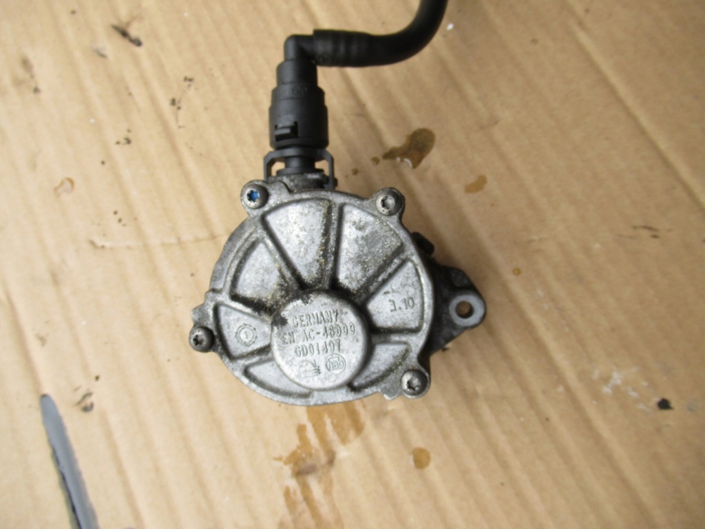 фото №1, Mercedes b-klasa w246 насос вакуум a6512300565