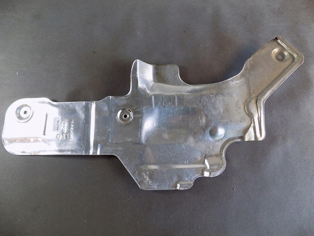 фото №1, Vw phaeton защита тепловая 3d0825641g