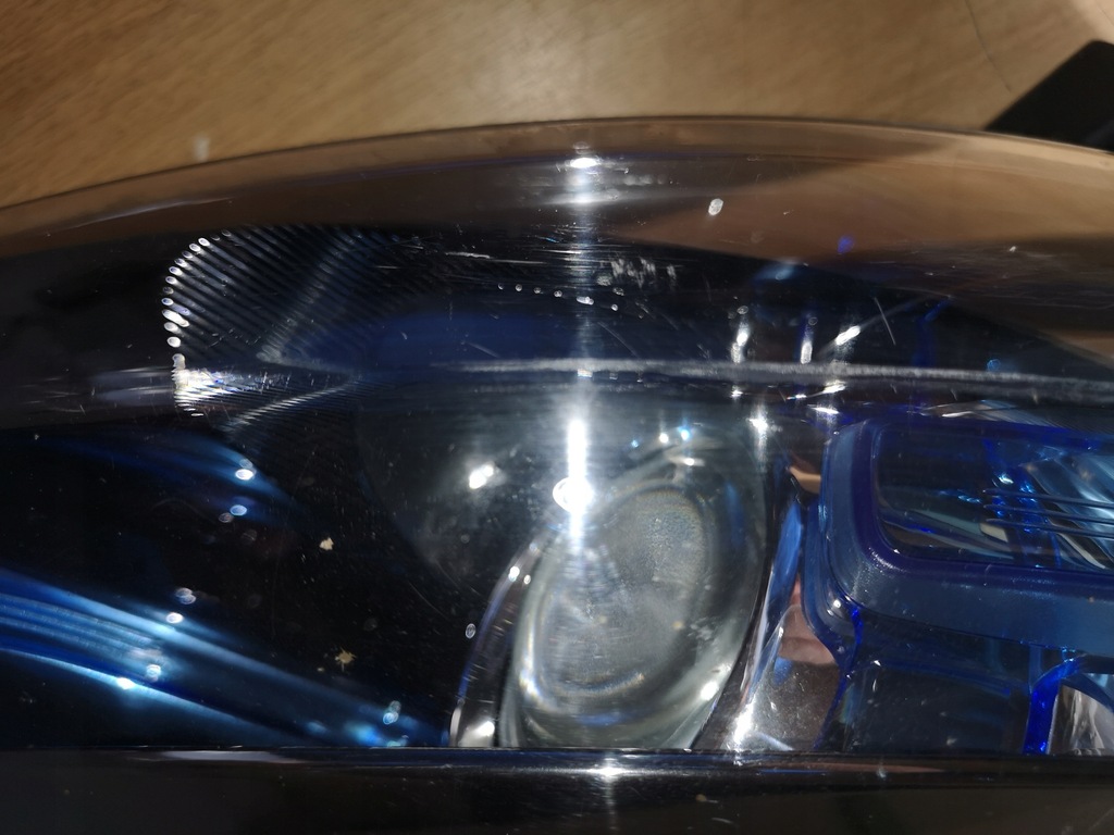 фото №4, Лампа права renault zoe europa