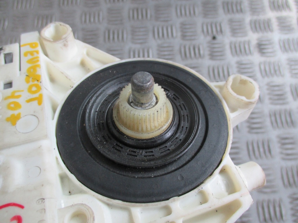 фото №6, Моторчик стекло левый задняя peugeot 407 04-08r