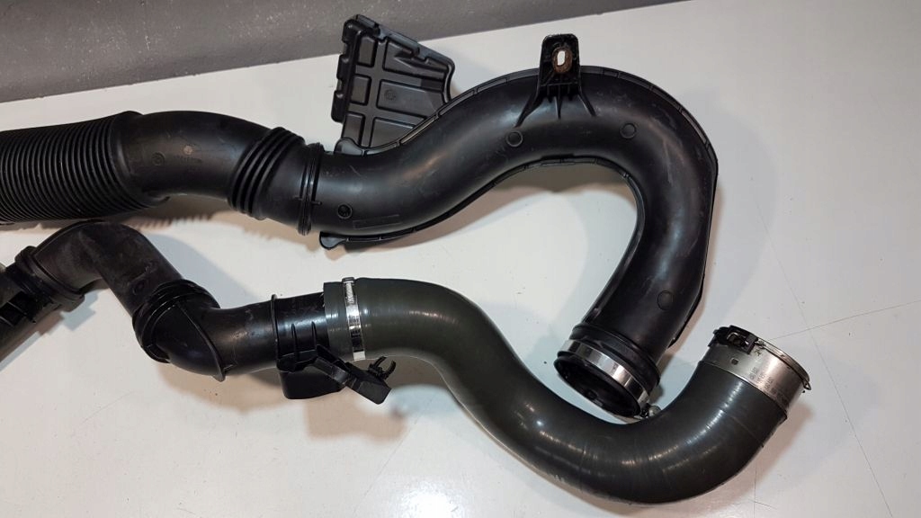 фото №4, Труба интеркулер trafic iii vivaro b 1.6 dci wąż