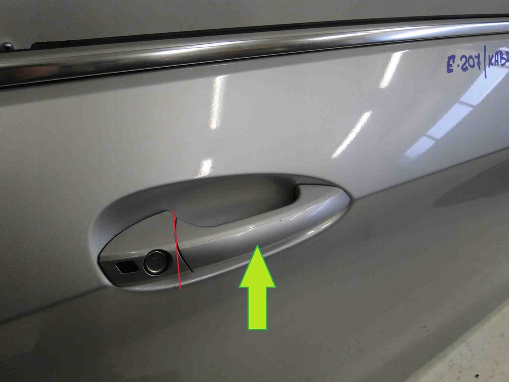 фото №1, Mercedes e klasa 207 cabrio ручка дверь правое