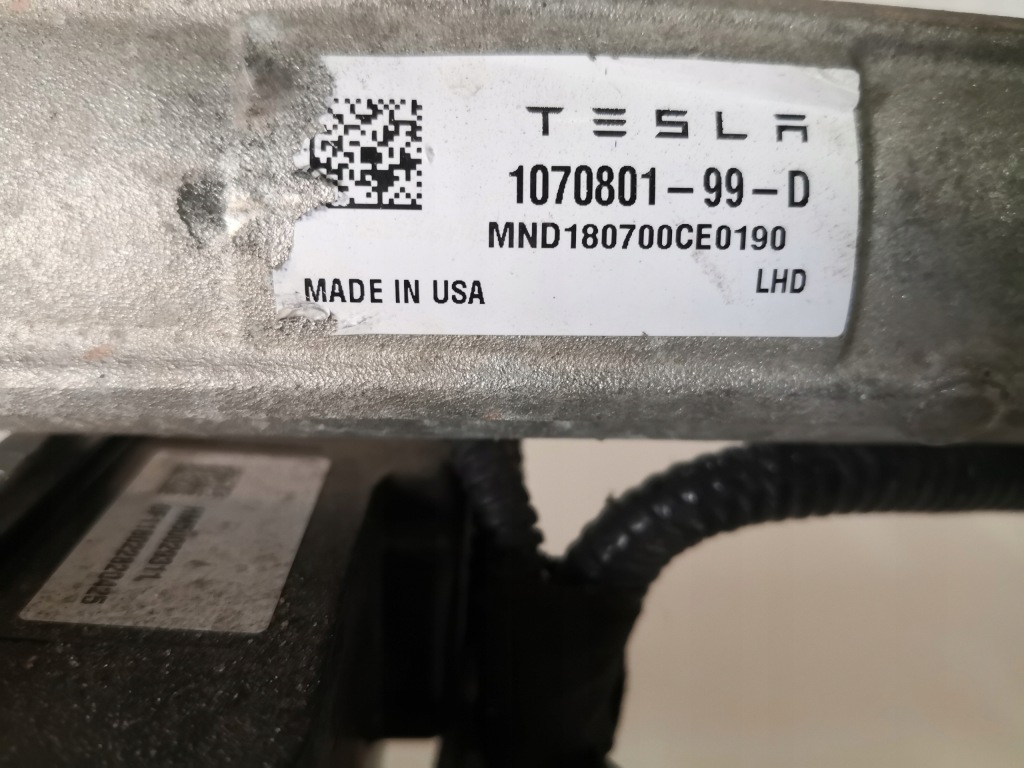 Tesla s x трансмиссия рулевая 1070801-99-d Киев