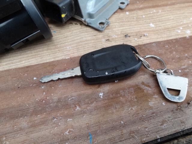 фото №6, Dacia sandero ii 2018 1,0 sce бортовой компьютер 237102892s