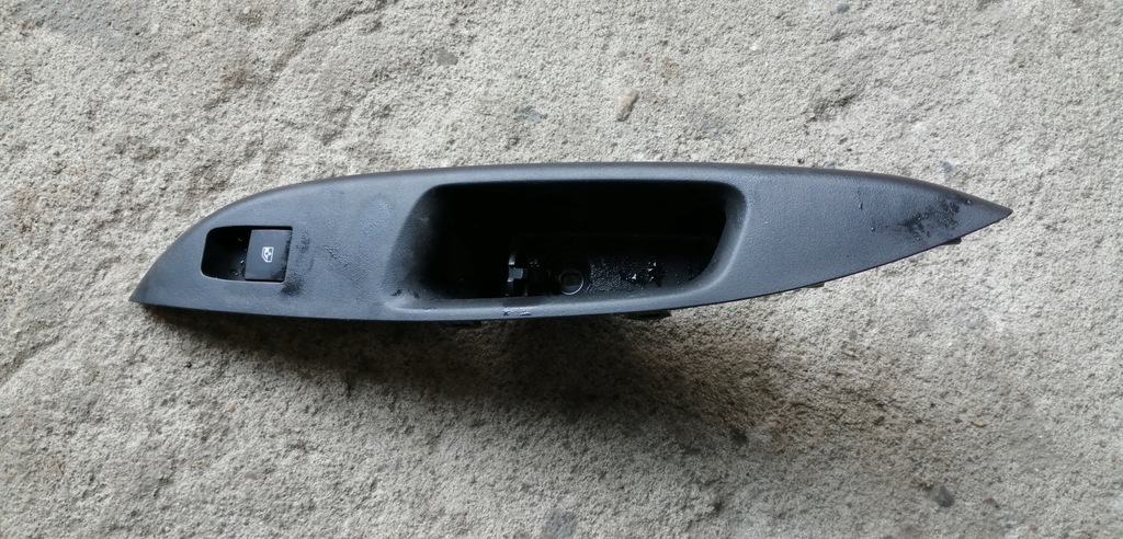 фото №1, Opel karl переключатель стекло левый задняя