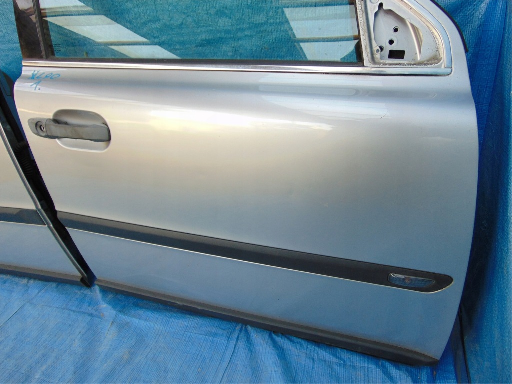 фото №5, Volvo xc90 дверь правое перед передние полный