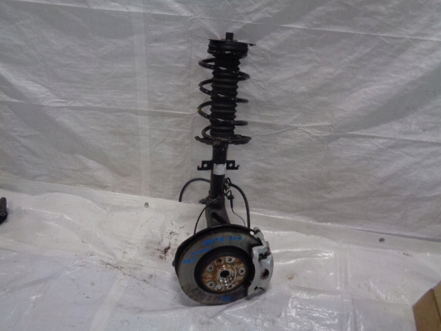 фото №1, Kadjar 1.5 амортизационная стойка поворотный кулак амортизатор правый