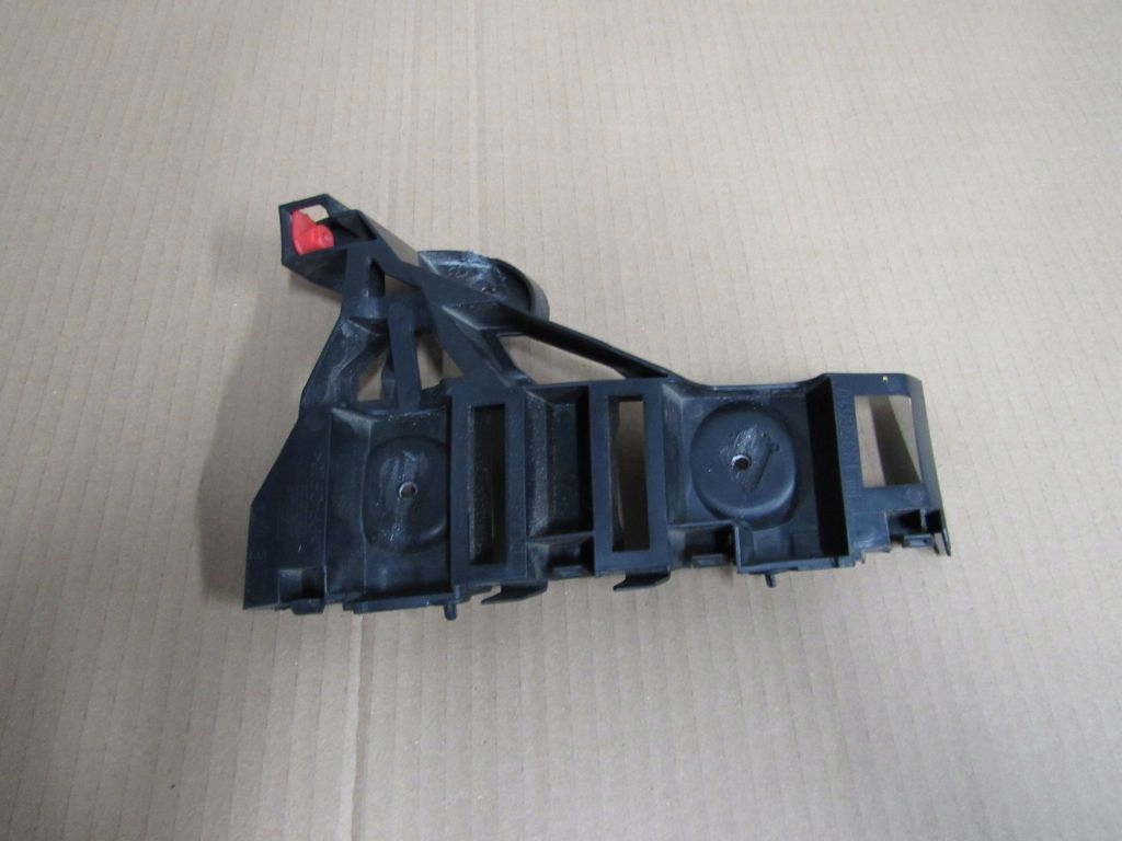 фото №1, Opel adam напрямна бампера задня правий