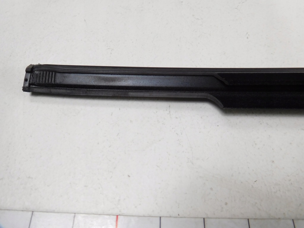 фото №7, Прокладка дверь правых передних lancia 51786246