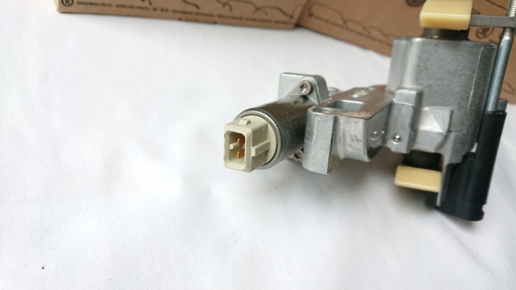 фото №9, Audi a6 a8 s6 rs6 4.2 натяжитель цепи 077109088p