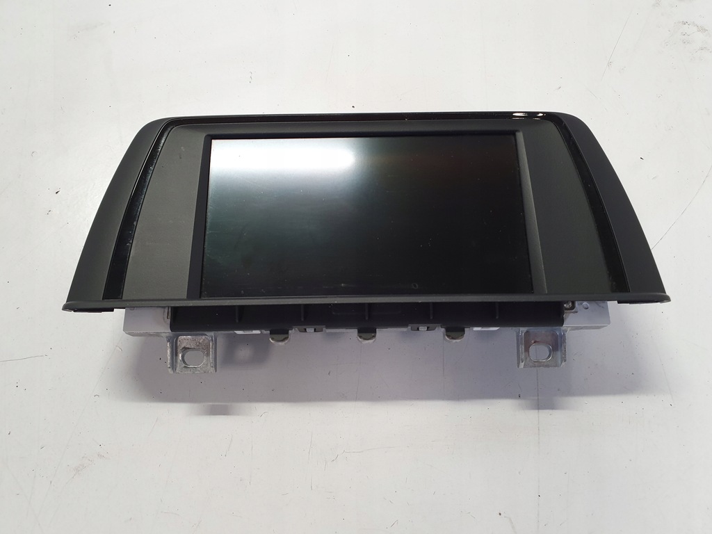 фото №1, Bmw 3 f30 f31 дисплей lcd радио 9270393